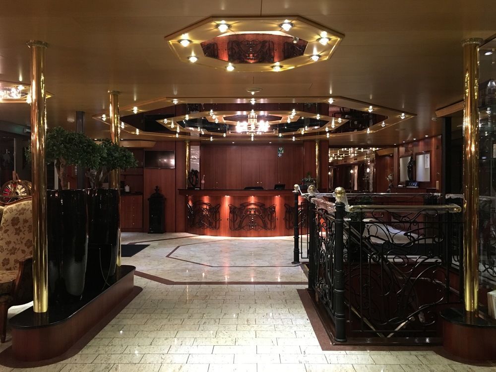 Knm Ms Switzerland I - Dusseldorf Hotel Buitenkant foto