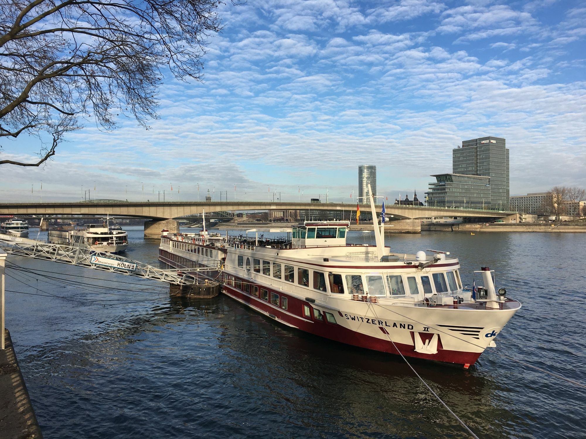 Knm Ms Switzerland I - Dusseldorf Hotel Buitenkant foto